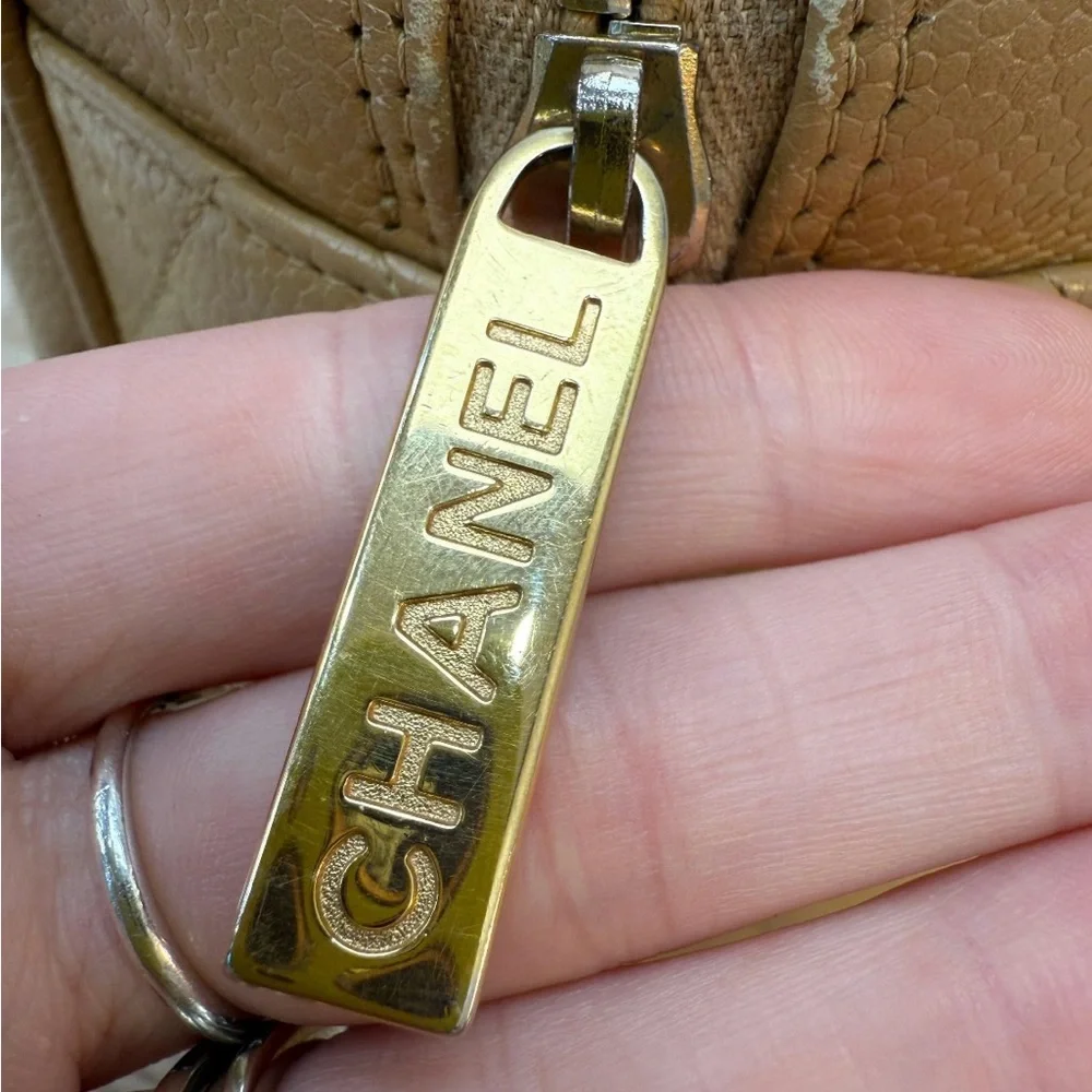 Chanel Cream Vintage Chic Quilted Tan Bowling Handbag - Picture 14 of 14